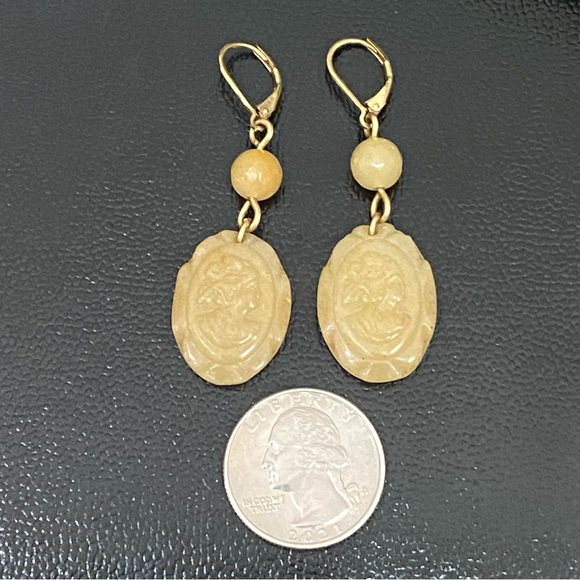Vintage Carved Stone Mustard Cameo Drop Dangling Earrings - Picture 4 of 10